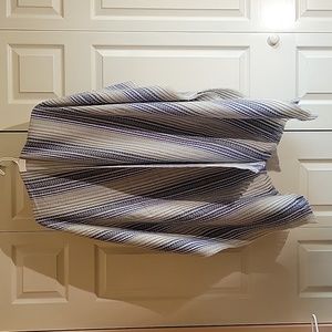 Woven grey/blue Shaw